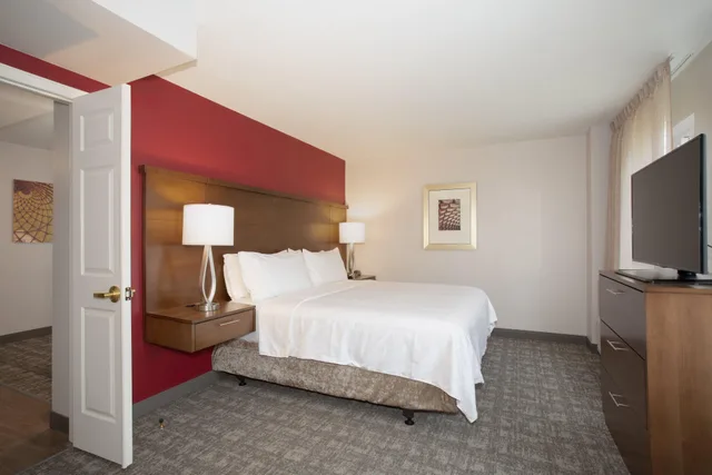 2 Bedrooms, Suite, Accessible, STAYBRIDGE SUITES DENVER INTERNATIONAL AIRPORT 2/5