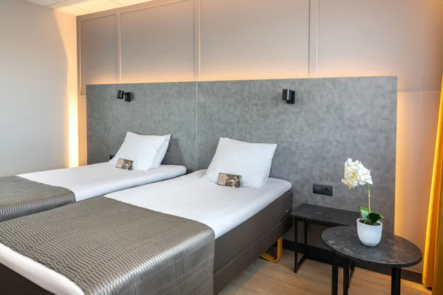 غرفة كلاسيكية بسرير مزدوج، Metropol Hotel 3/7