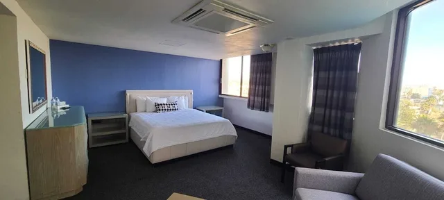 Junior Suite, Queen Bed, Corona Plaza Hotel 1/3
