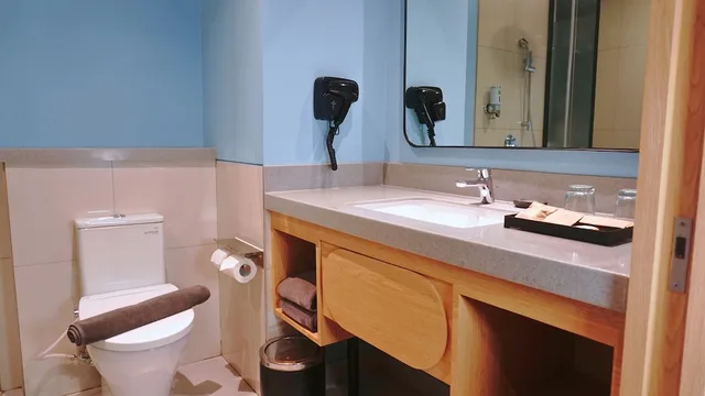 غرفة سوبيريور بسريرين منفصلين، ibis Styles Serpong BSD City 3/3