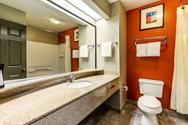 غرفة قياسية بسرير كينج للمدخنين، Americas Best Value Inn Temple Killeen 5/9