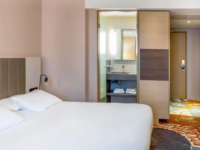 غرفة كلاسيكية بسرير مزدوج، MERCURE AMIENS CATHEDRALE 10/10