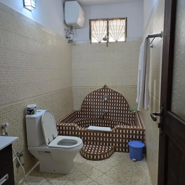 شقة بإطلالة على المدينة، Dhow Palace Hotel 4/5