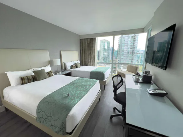 Coast, 2 Double Beds، Coast Coal Harbour Hotel 1/2