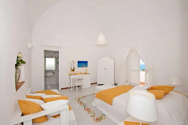 غرفة ديلوكس بسرير مزدوج بإطلالة على البحر، Villa Yiara 1/1