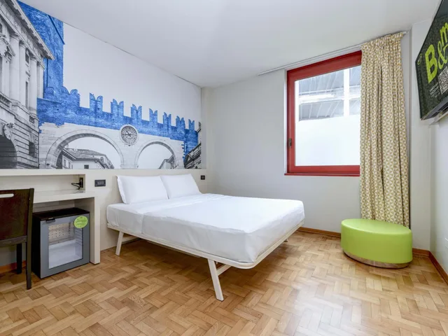 غرفة بسرير كوين لذوي الإعاقة، B&B Hotel Verona 8/10