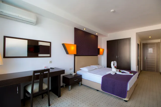 Room, Double Bed, Side Sea View، Supreme Beach Hotel - Adults Only +14 2/3