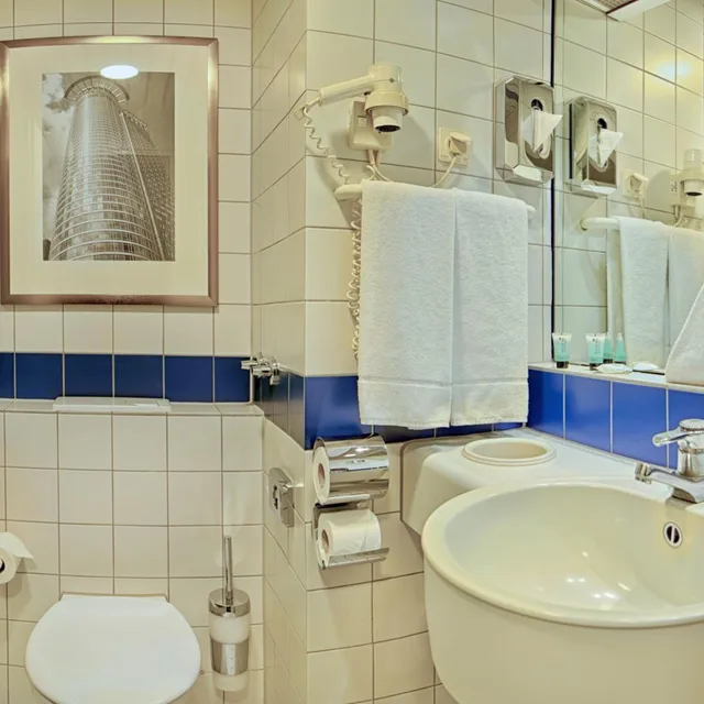 غرفة عائلية بسرير فردي، Trip Inn Frankfurt Nordwestzentrum 4/4