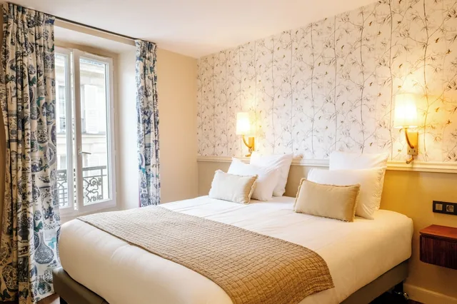 غرفة قياسية بسرير كوين، R Kipling Hotel by Happyculture 1/5