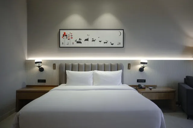 غرفة ديلوكس بسرير كينج، Ramada by Wyndham Ranchi Bariatu Road 4/7