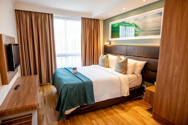 Mountain, Apartment, Single Bed, Balcony، President Hotel Cape Town 3/7