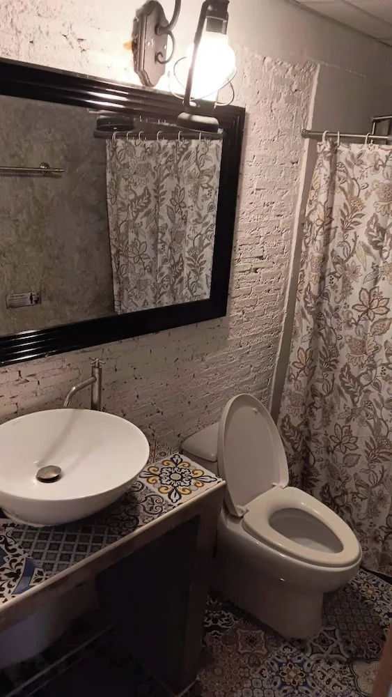 جناح جونيور بسرير كينج، Home Ayutthaya 3/3
