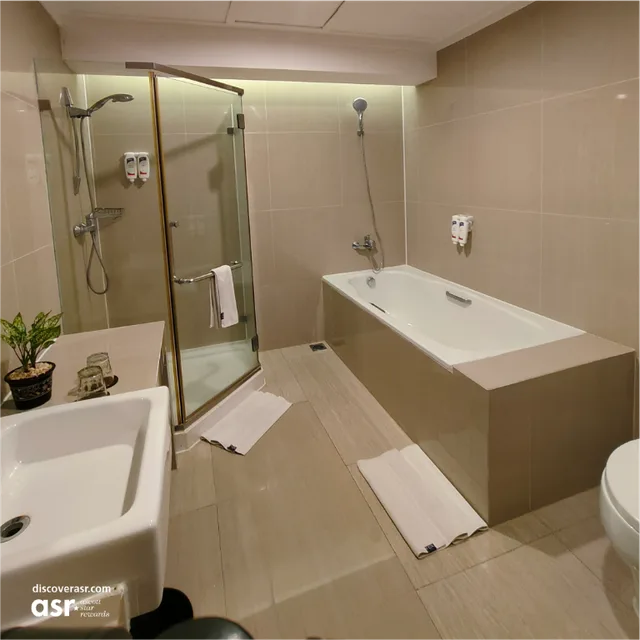 جناح جونيور بسرير كينج، FOX Hotel Gorontalo 4/4