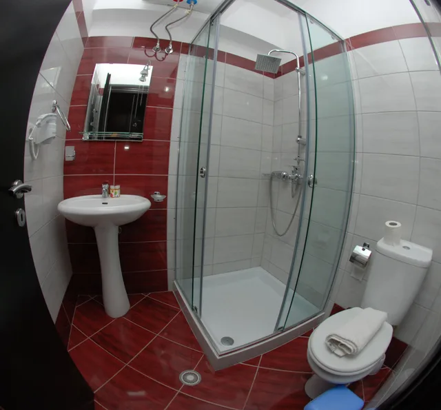 غرفة بسرير مزدوج بإطلالة على البحر، Hotel Iliria Sarande 10/10