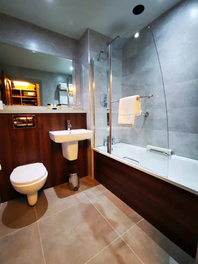 غرفة كلاسيكية بسرير كينج، BRIDGE HOUSE HOTEL, LEISURE CLUB & SPA 4/4