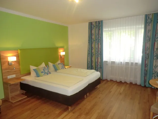 غرفة بسرير مزدوج، Hotel Pension Haydn 2/5