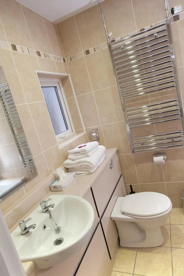 غرفة قياسية بسرير مزدوج، Adair Arms Hotel 3/4