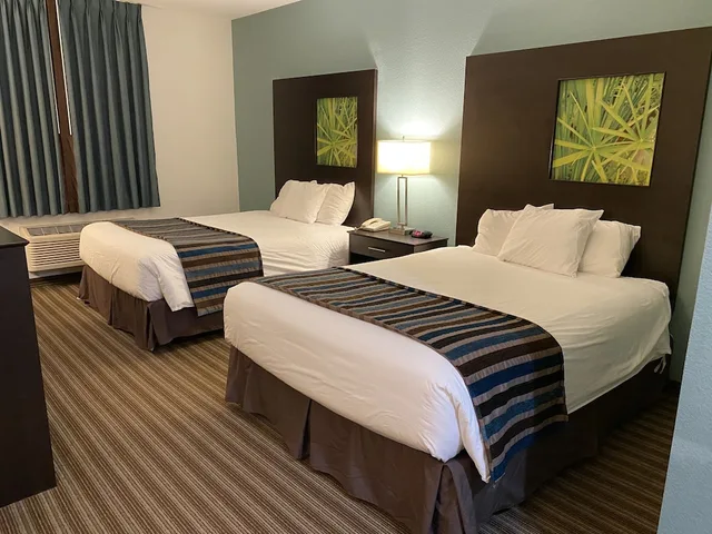 Room, 2 Queen Beds, Accessible, Super 8 By Wyndham Brenham TX 5/10