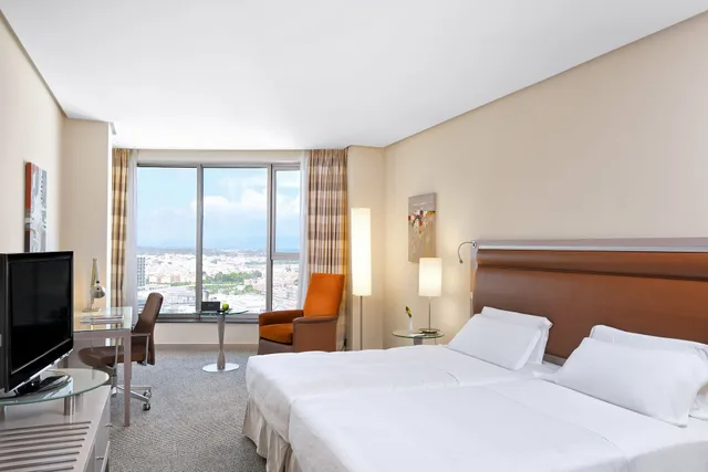 Melia, Twin Beds، Melia Valencia Palacio de Congresos Formely Hilton Valencia 1/10