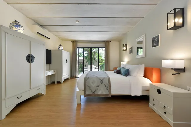2 Bedrooms, Pool, Deluxe, Family, Suite، Anantasila Beach Resort Hua Hin 1/1