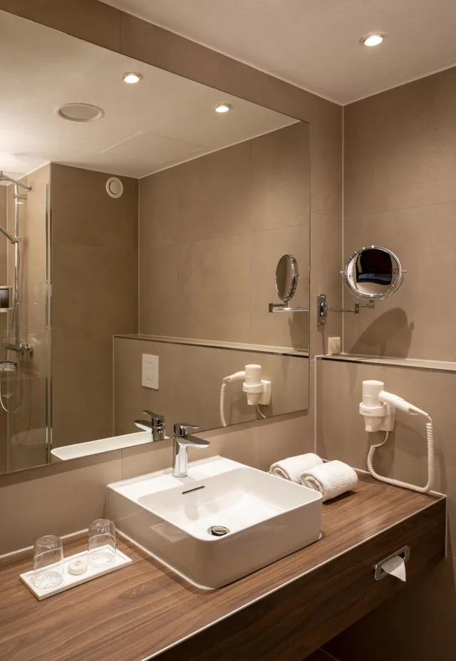 Comfort, Double Bed, H+ HOTEL HANNOVER 7/7