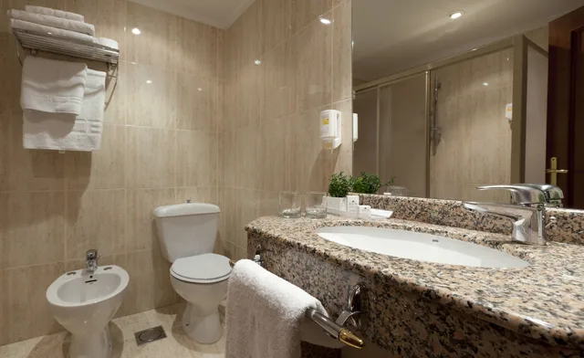 غرفة بسرير كوين، Spirit Hotel Ciudad de Burgos 5/7