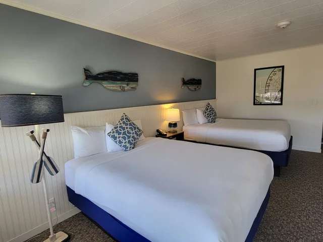غرفة بسريرين كوين بمطبخ صغير، The Circle Hotel Fairfield 5/10