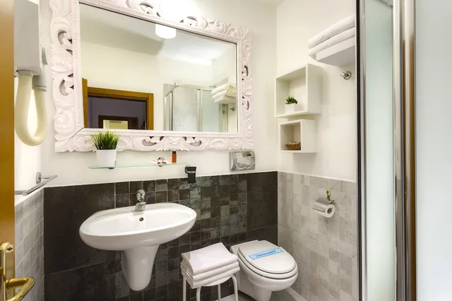Room, Double Bed, Hotel Marcantonio Rome 7/8