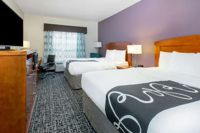 غرفة بسريرين كوين، La Quinta Inn & Suites by Wyndham Rockwall 5/10