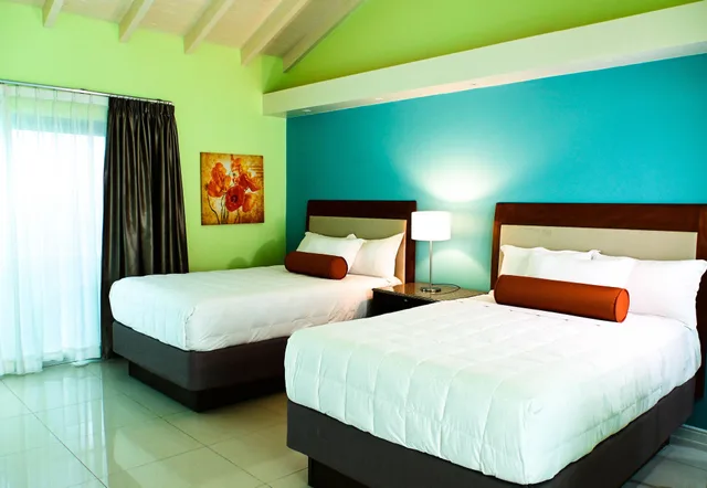 استوديو بسرير كينج، Quints Travelers Inn 4/8