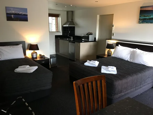 استوديو كبير بمطبخ صغير في الطابق الأرضي لذوي الإعاقة، Autoline Motel 2/4