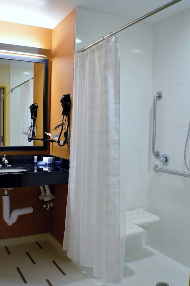 غرفة بسريرين كوين لذوي الإعاقة، Fairfield Inn And Suites Stafford Quantico 3/3