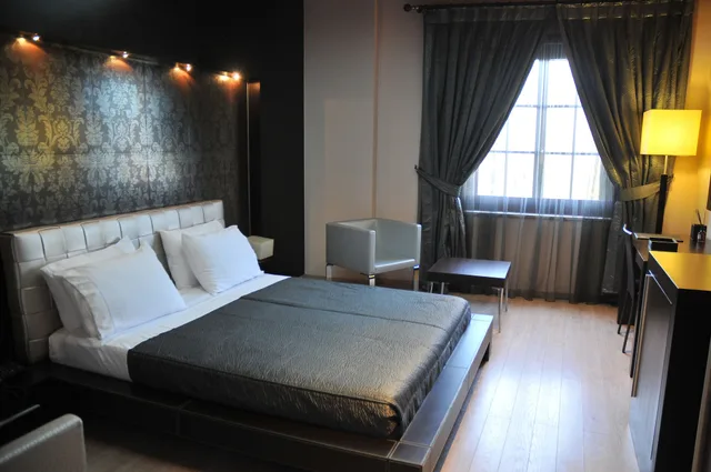 غرفة سوبيريور بسرير كينج بإطلالة على الجبل، Monarc Hotel 1/1