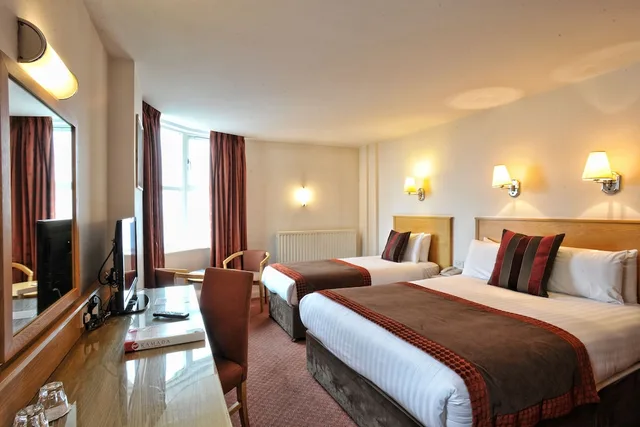 غرفة قياسية بسريرين منفصلين، Portrush Atlantic Hotel 2/4