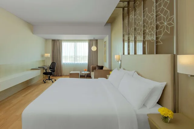 غرفة سوبيريور بسريرين منفصلين، Radisson Gurugram Udyog Vihar 4/8