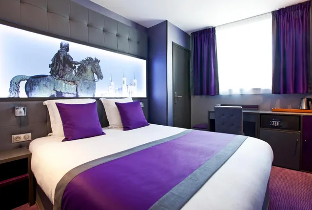 غرفة كلاسيكية مفردة بسرير مزدوج، Hotel Des Savoies Lyon 2/7