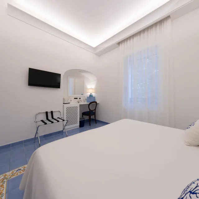 Standard, Double Bed, No Sea View، Hotel Aurora Amalfi 8/10