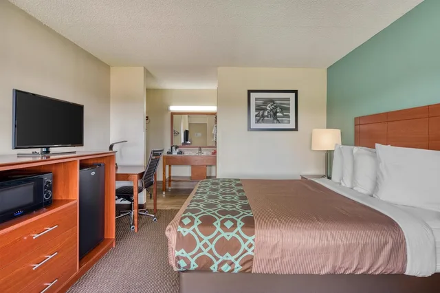 غرفة قياسية بسرير مزدوج، Surestay Hotel By Best Western Bowling Green North 2/7