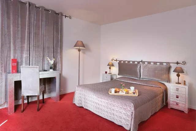 Standard, Triple, Zenitude Hotel-Residences Le Cannet 1/1