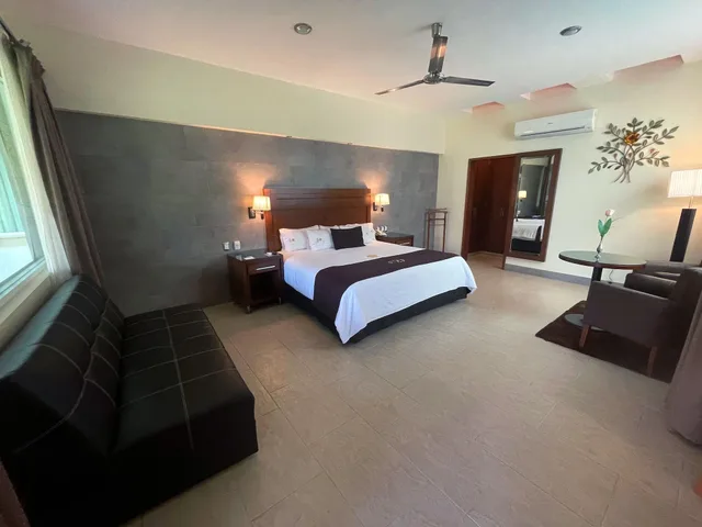غرفة جونيور، Hotel Ecce Inn 1/1
