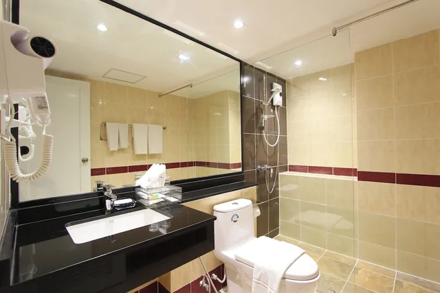 Superior Twin, Coco Beach Hotel Jomtien Pattaya 4/4