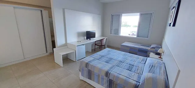 غرفة ديلوكس ثلاثية بسرير كوين وسرير فردي، Habitat Prime Hotel 1/2