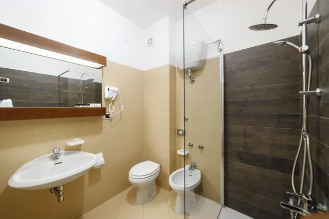 غرفة قياسية بسرير مزدوج أو سريرين منفصلين بشرفة، Hotel Sakura, Sure Hotel Collection by Best Western 5/5