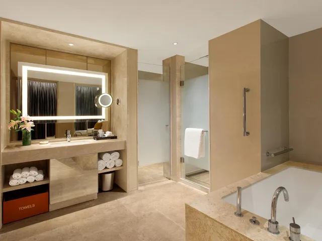 جناح تنفيذي بسرير كينج، Welcomhotel by ITC Hotels, Raja Sansi, Amritsar 2/2