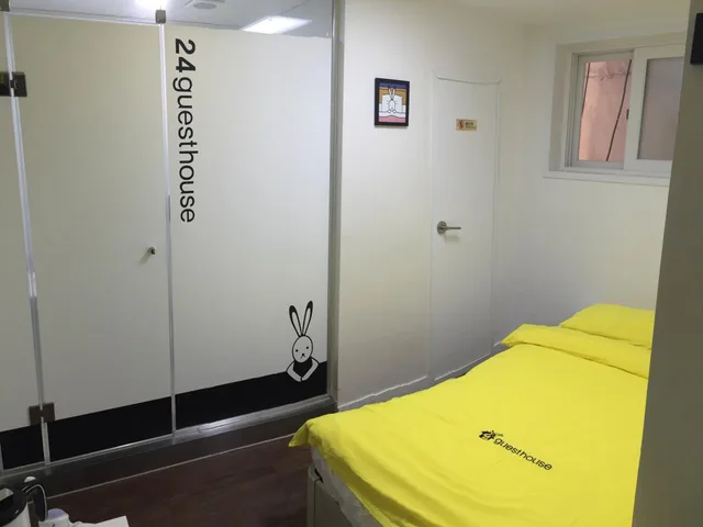 Standard, Single, 24 Guesthouse Seoul City Hall 2/3