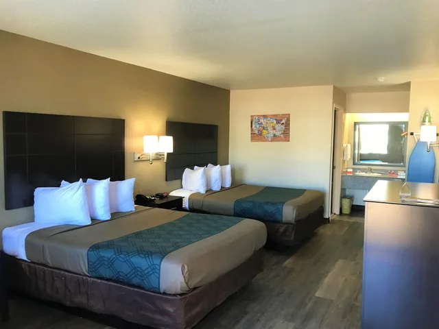 غرفة قياسية بسريرين كوين، Econo Lodge Near Lackland Air Force Base-SeaWorld 4/10