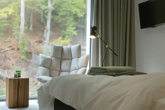 Design, Queen Bed، Hotel Vierjahreszeiten Iserlohn 2/5