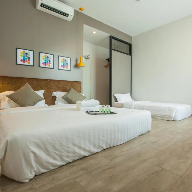 غرفة عائلية ثلاثية، Bzz Hotel 4/10