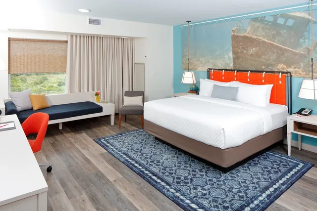 غرفة سوبيريور بسرير كينج بغرفة نوم واحدة لذوي الإعاقة، Hotel Indigo Orange Beach Gulf Shores 4/9