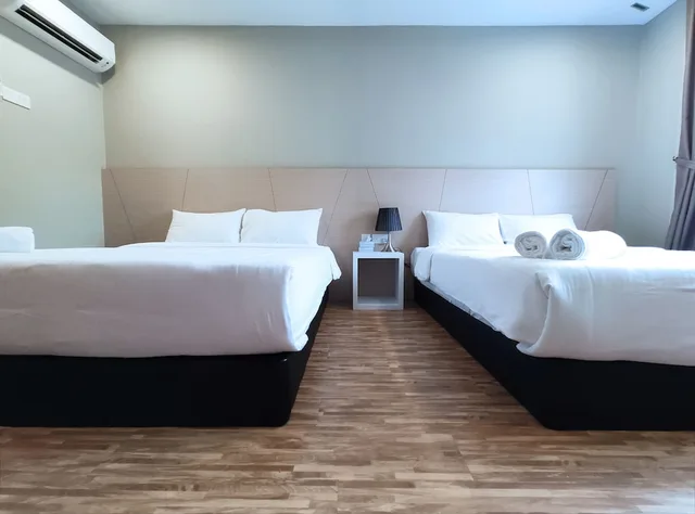 Family, 2 Double Beds, Princess Hotel Pontian 4/5